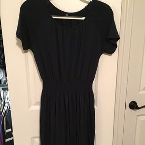 Uniqlo navy blue dress - so comfortable!!